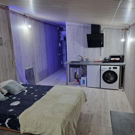 Luxury Apartament In 키시나우 외부 사진